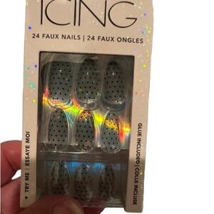 Icing Faux Nails Set of 24 - 3 Styles
